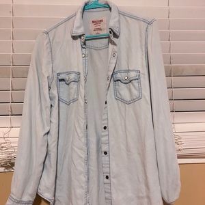 Mossimo Supply Co. Denim Button Up size Small